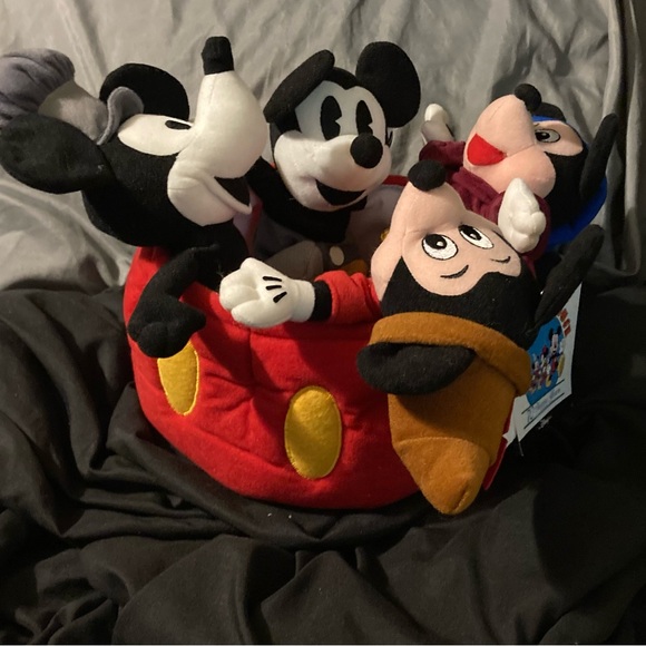 NWT EXCLUSIVE MICKEY MOUSE 70TH ANNIVERSARY PLUSH BEAN BAG SET OF FOUR - Picture 3 of 4